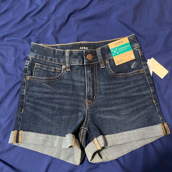 Aero high rise shorts - Picture 2 of 2